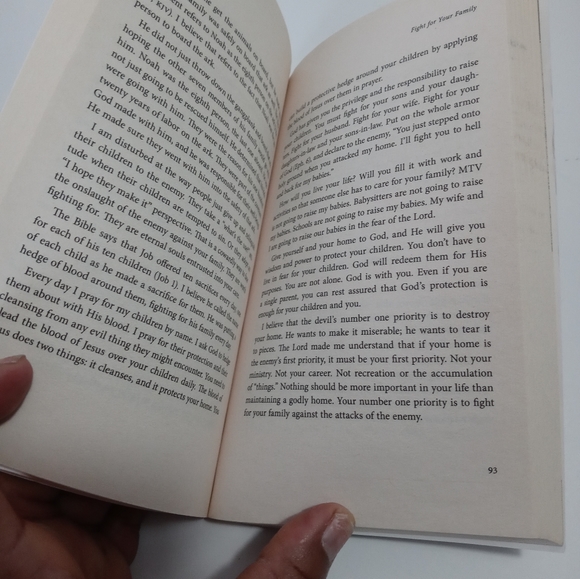 🏖 Fear Fighters How To Live with Confidence  by Jentezen Franklin - Picture 3 of 3